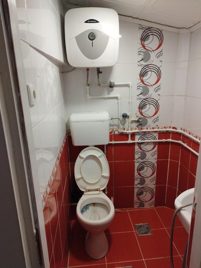 Small Apartment Private Bathroom Strong Wi-Fi Beograd Bagian luar foto
