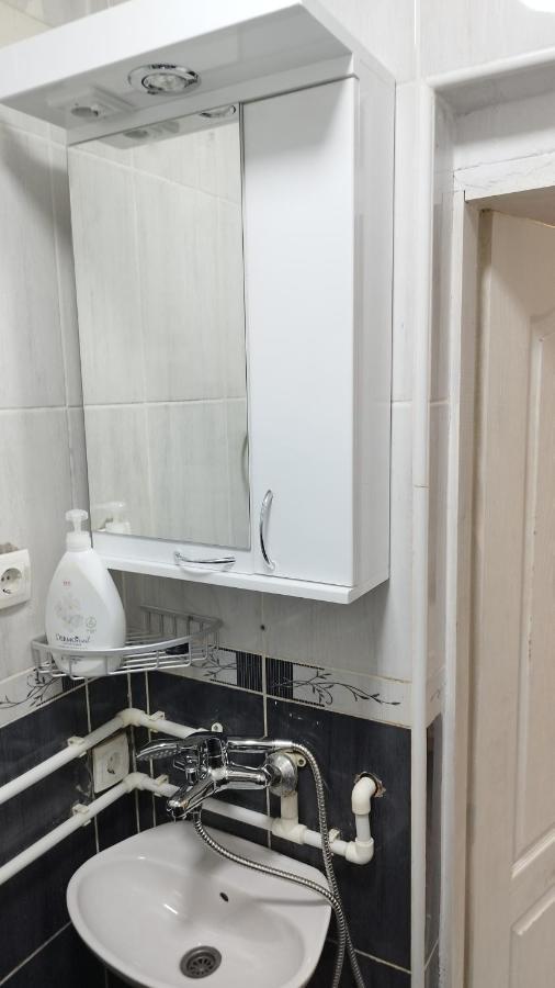 Small Apartment Private Bathroom Strong Wi-Fi Beograd Bagian luar foto